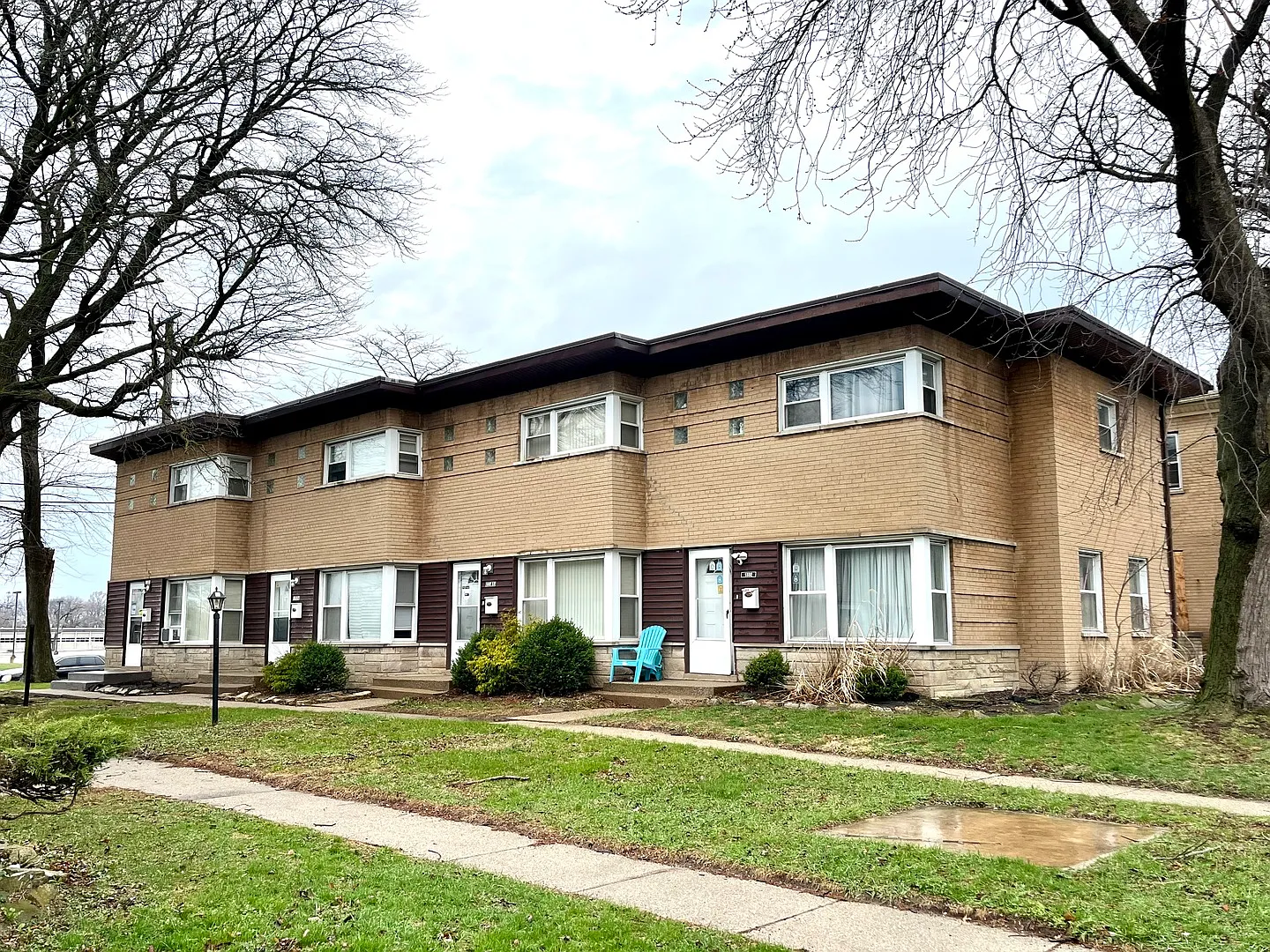1332 Wentworth Ave photo 1
