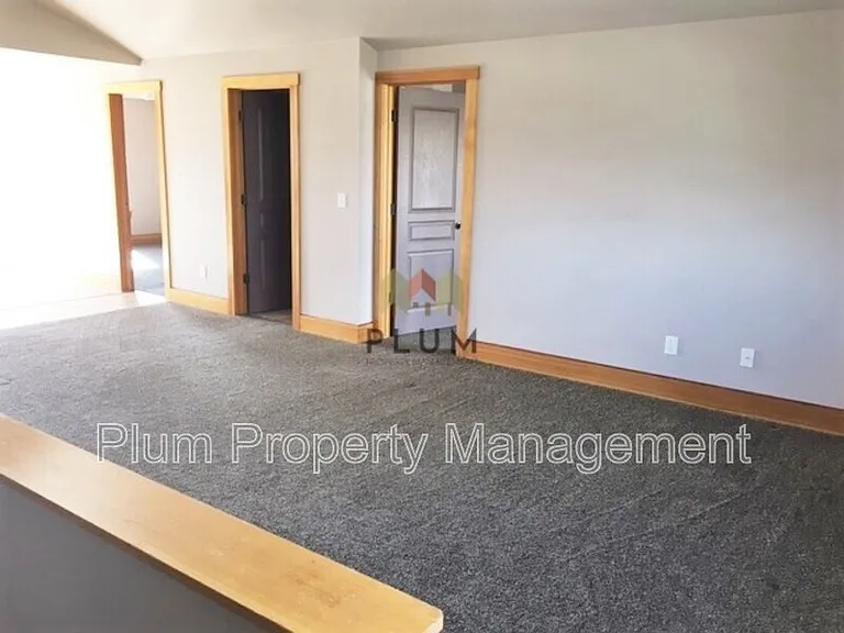 2726 Oshaughnesy St #B — Photo 6