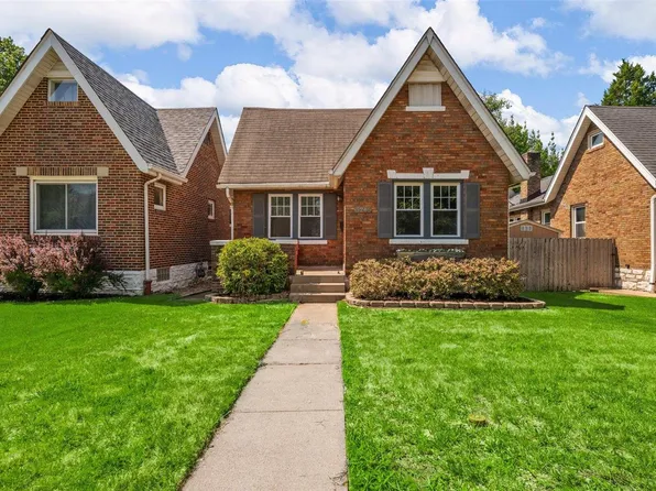 5246 Chippewa St, Saint Louis, MO 63109