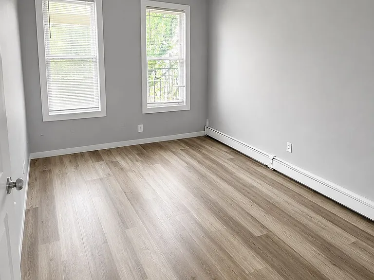 208 Governor St #3R — Photo 8
