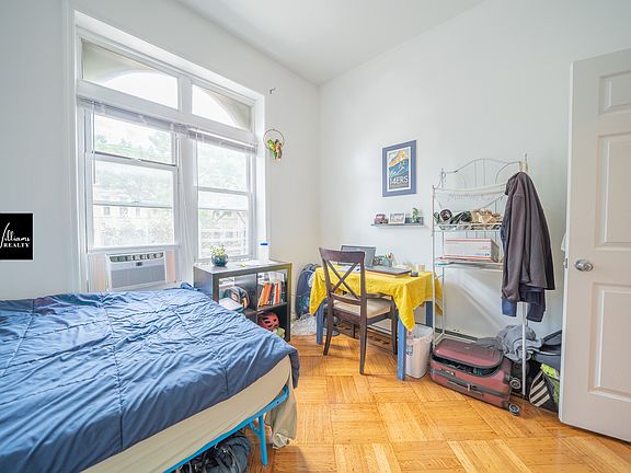 2nd image of 272 New York Ave #2A