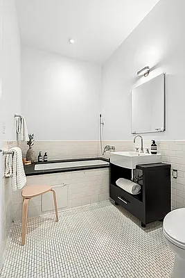 Rented by Compass | media 19