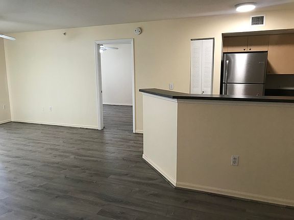3rd image of 4131 San Marino Blvd APT 107