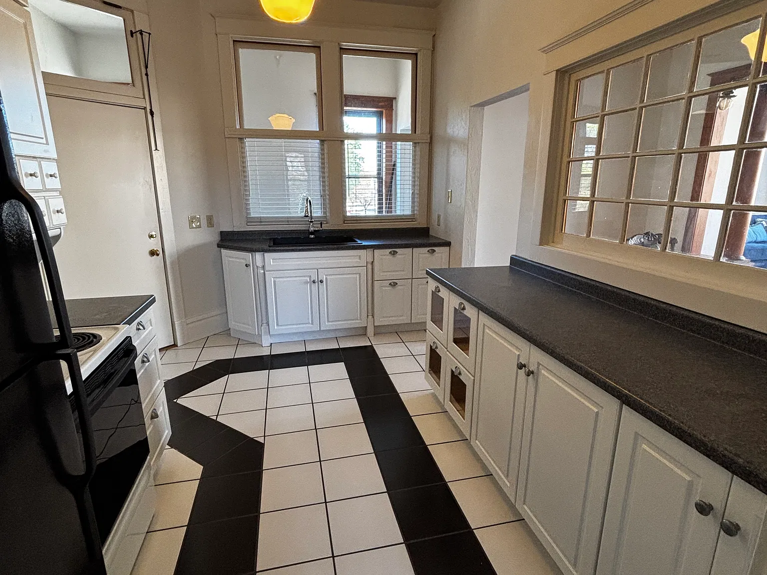 2 bed, 1158 sqft, $1,395 — Photo 1