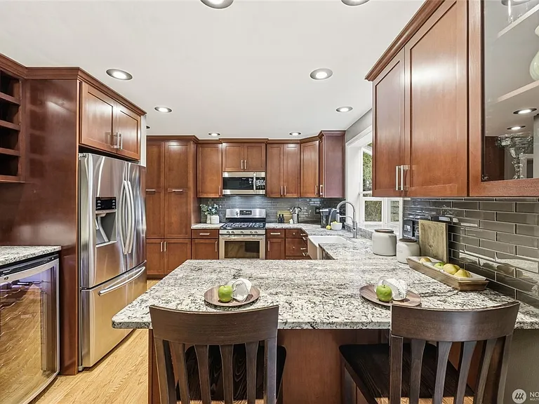 27032 NE Dorothy St — Photo 8