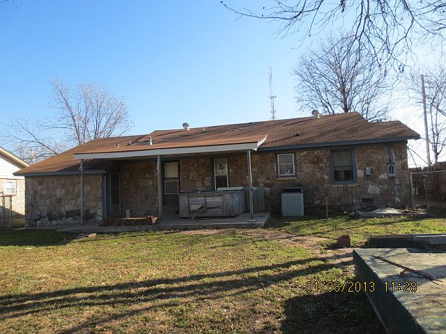2nd image of 1105 N Ann Arbor Ave