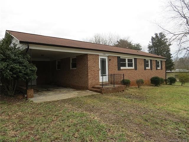 1st image of 320 Hazelwood Cir