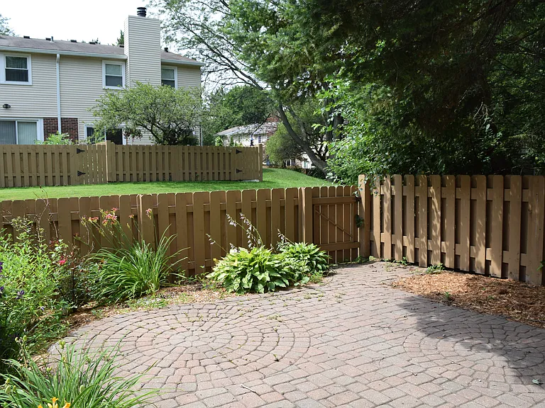 1594 Brentwood Dr — Photo 22