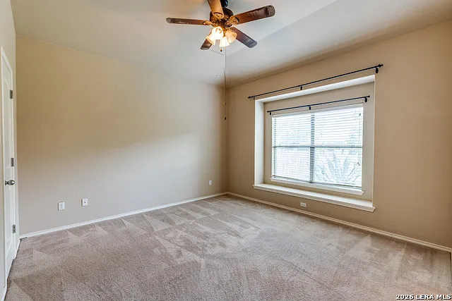 126 Split Rail Dr — Photo 16