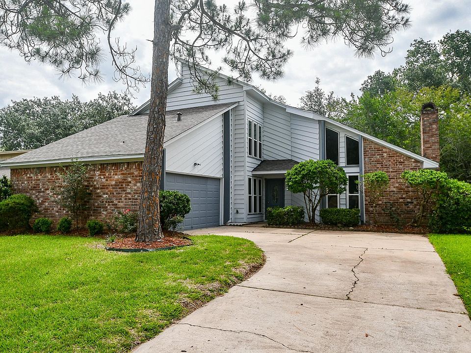 1st image of 2735 Colony Dr