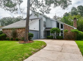 2735 Colony Dr, Sugar Land, TX 77479