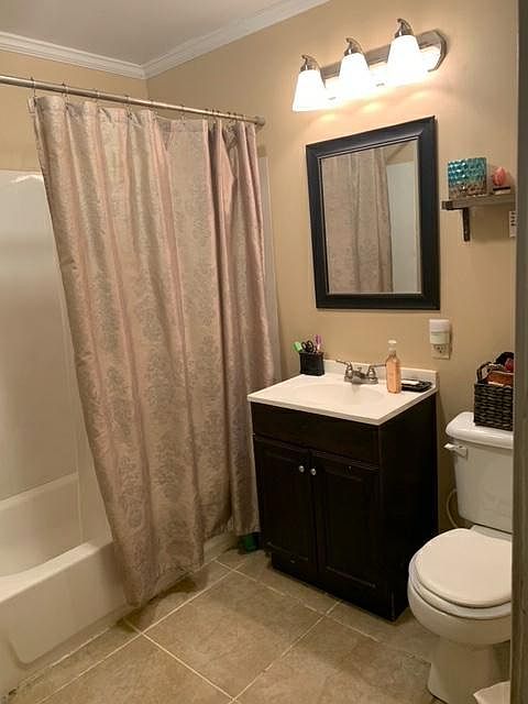 2nd image of 1108 Thornhill Dr