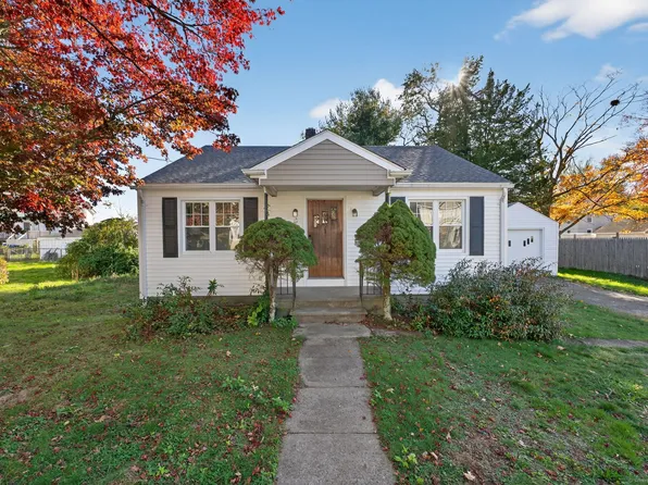 8 Quinebaug Road, Norwich, CT 06360