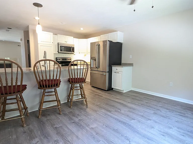 1465 Hooksett Rd #79 — Photo 4