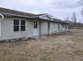 6544 Prairie St, Garden Prairie, IL 61038