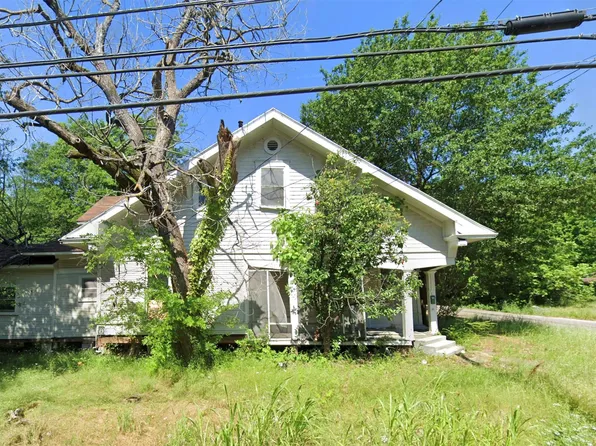 706 8th St SE, Paris, TX 75460