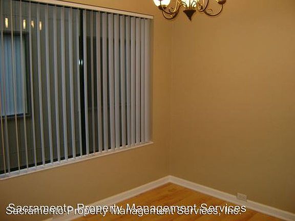 4th image of 528 Woodside Oaks APT 8