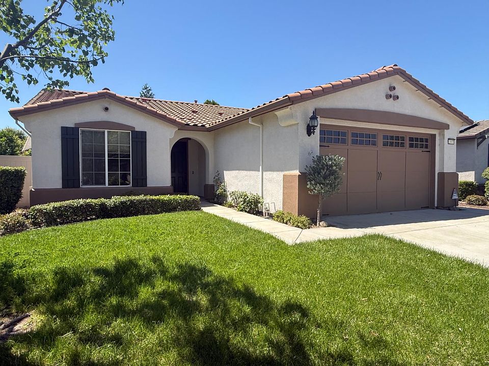 1st image of 2443 Plumcreek Ln