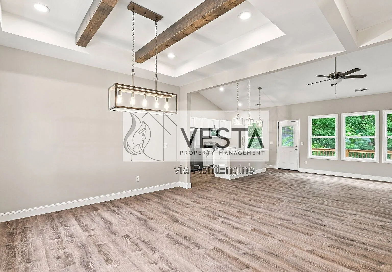 3 bed, 2.0 bath, 2028 sqft, $2,950 — Photo 3
