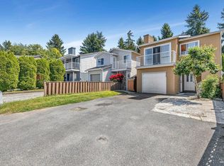 216 Davis Cres, Langley, BC