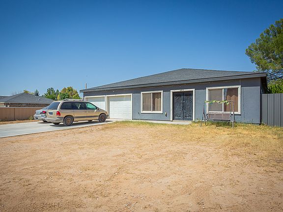 2nd image of 4811 Adobe St