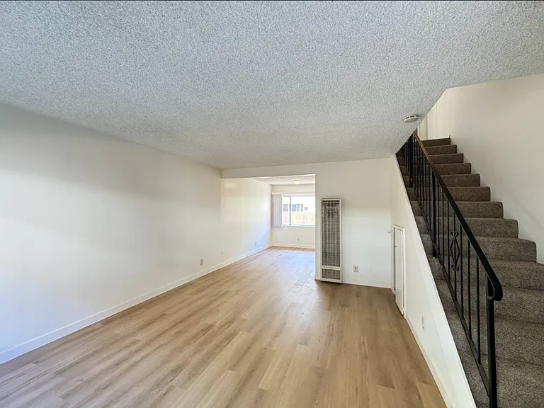 730 S Chapel Ave — Photo 5