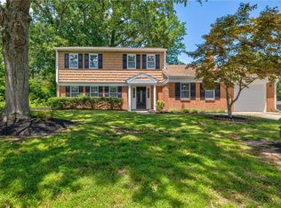845 Saint James Dr, Virginia Beach, VA 23455