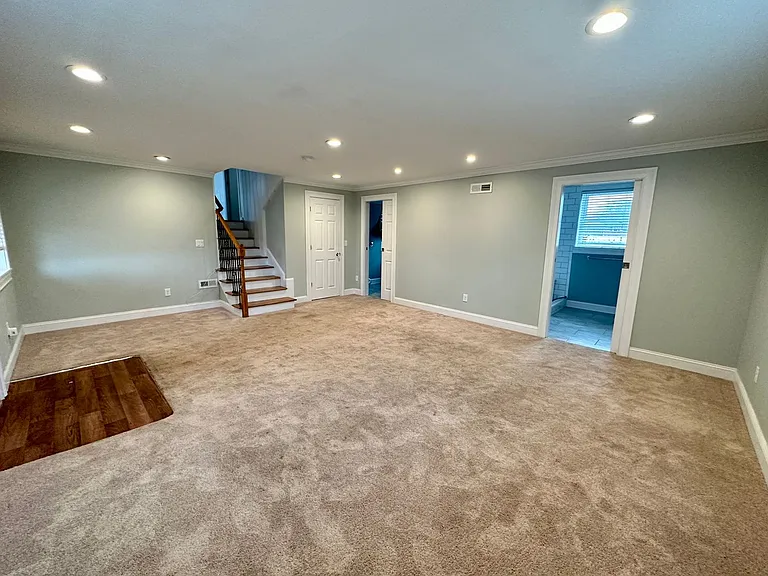 411 Starliner Ct — Photo 23