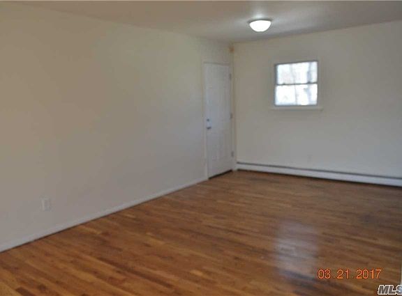 4th image of 123 Noble St