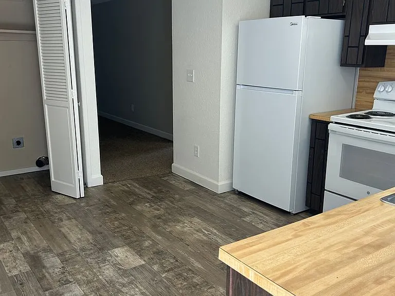 412 N Huber Ct #B — Photo 8