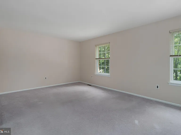 11 Abelia Ct — Photo 20