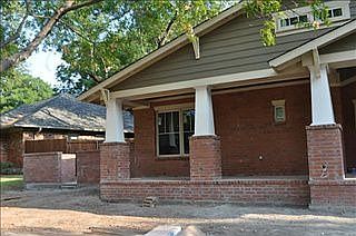 2nd image of 422 Fall Creek Dr