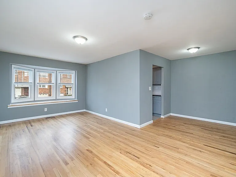 9 Exeter Rd #1 — Photo 4