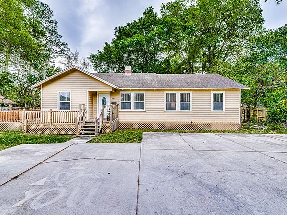 3rd image of 5545 Carrin Ln