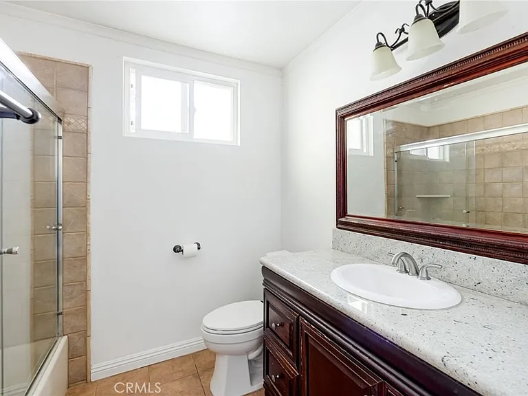 7044 White Oak Ave — Photo 18
