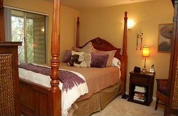 5th image of 875 E Arrowhead Ln Unit 42