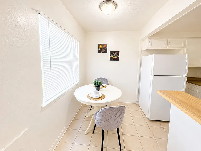 1860 Ethan Way #15 — Photo 6