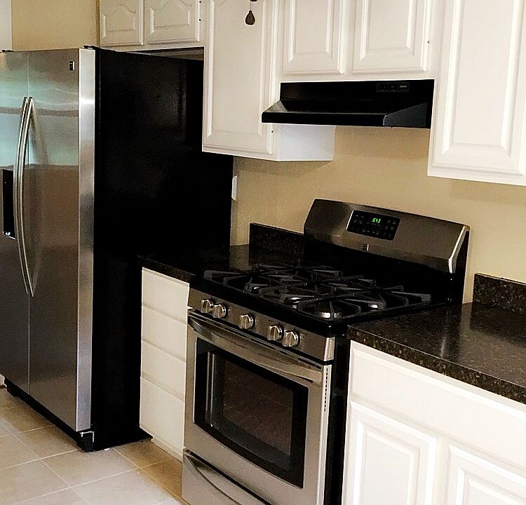 1st image of 230 Cove Cir