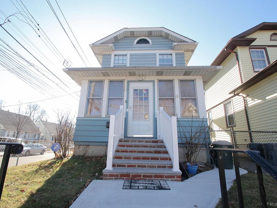 1st image of 2 Palmer Ave