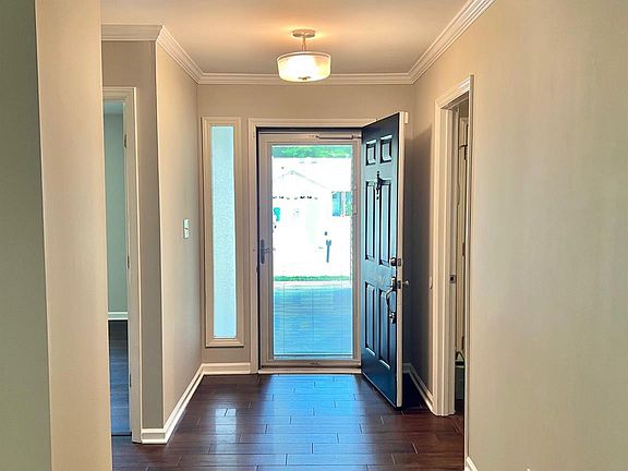 4th image of 6931 Long Needles Dr