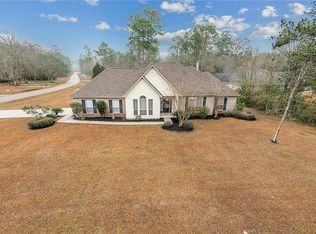 61414 Windrose Ct, Lacombe, LA 70445