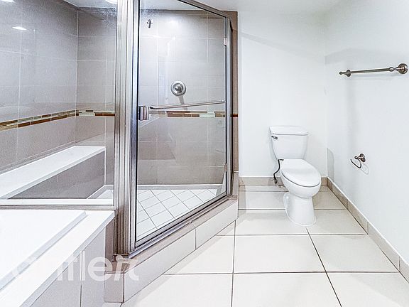 5th image of 1241 S Sherbourne Dr #Gph4