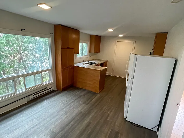 50 Middle St #2 — Photo 10