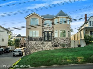 30 Bloomingdale Rd, Staten Island, NY 10309