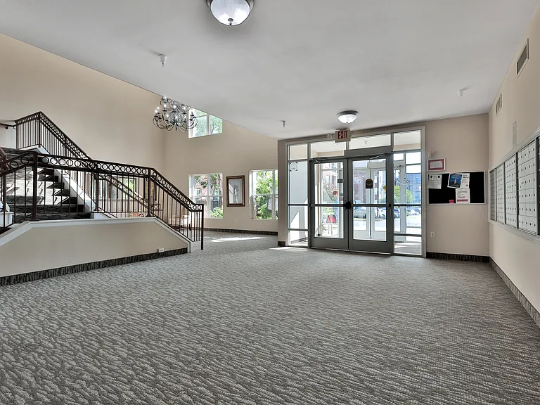 Graham Place Senior — Photo 3