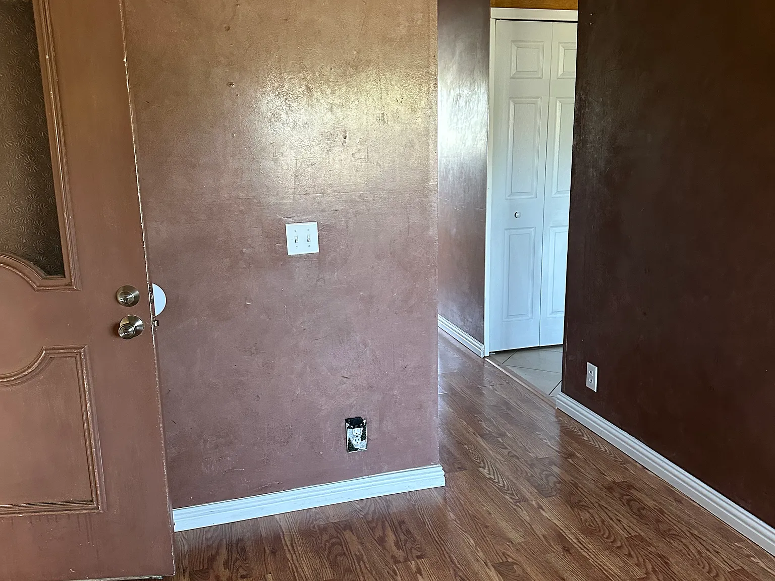 2 bed, 900 sqft, $1,575 — Photo 2