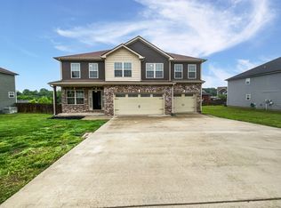140 Kingstons Cv, Clarksville, TN 37042