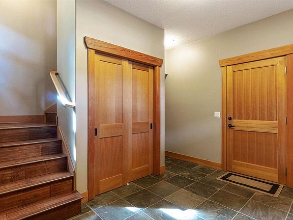 2nd image of 2479 Eagle Bay Rd Unit 17