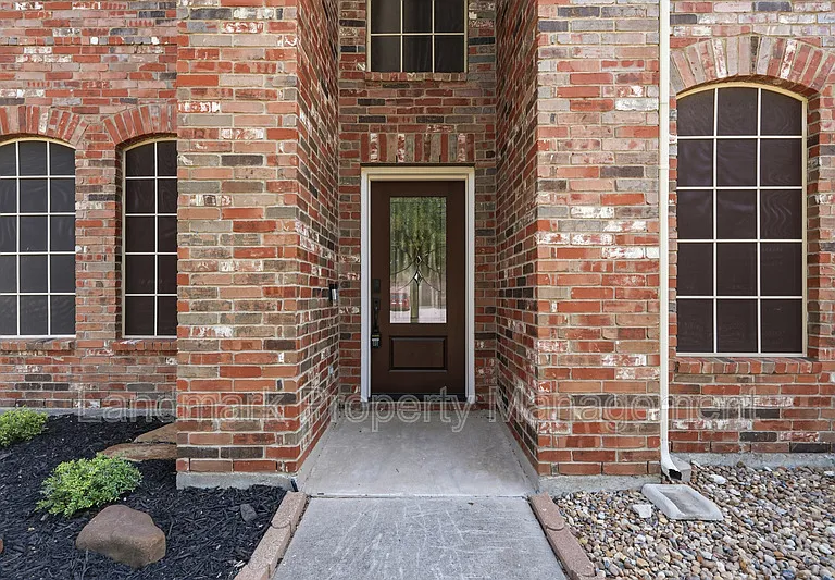 404 Tarpan Trl — Photo 3