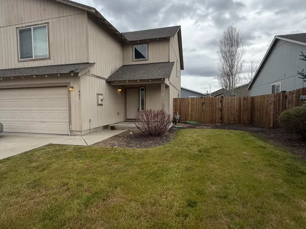 901 SE Kierra Pl, Madras, OR 97741